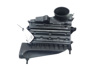 Mercedes Benz R-Class 251 (2006–2017) Luftfiltergehäuse A6420902001 - 3