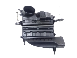 Mercedes Benz R-Class 251 (2006–2017) Luftfiltergehäuse A6420902101 - 2