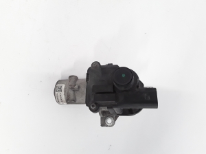  EGR valve 