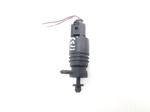 Mercedes Benz CL-Class C216 (2006–2014) Front windshield washer pump A2218690121 - 2