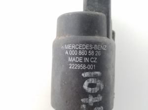 Mercedes Benz Vito W639 (2003–2014) Front windshield washer pump A0008605826 - 2