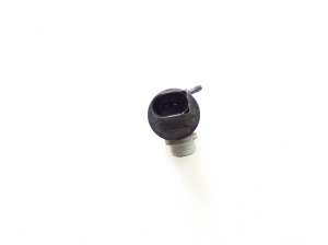 TOYOTA Yaris (2005–2011) Front windshield washer pump 853300D050 - 2