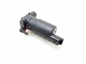 TOYOTA Corolla (2001–2007) Front windshield washer pump 8533005030 - 2