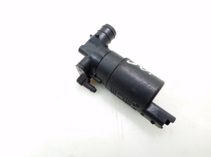 TOYOTA Aygo B 10 (2005–2014) Front windshield washer pump 853300H020 - 3