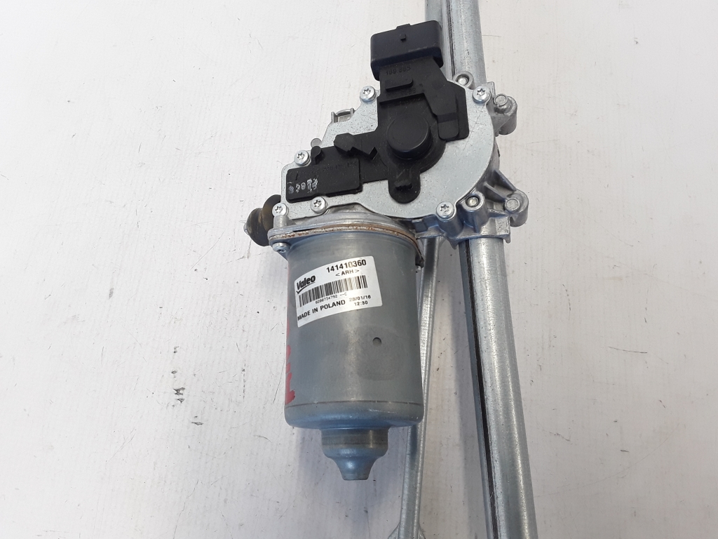 Used RENAULT Master Windshield wiper mechanism 8200734792