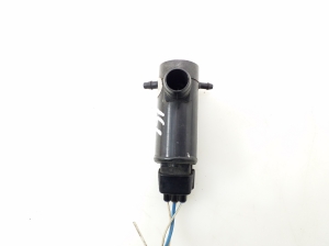 TOYOTA Previa (2000–2006) Front windshield washer pump 8533020470 - 2