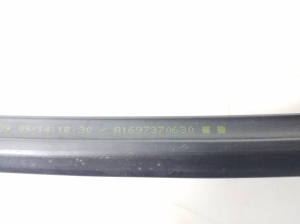  Rear side door sealing rubber 