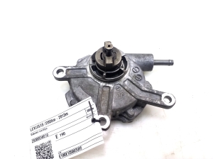 Vacuum pump - 293000W010