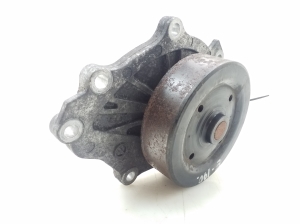 LEXUS IS (2005–2013) Veepump 1610029495 - 3