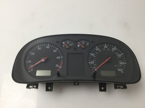 Volkswagen Golf IV (1997–2003) Kombiinstrument 1J0919931B