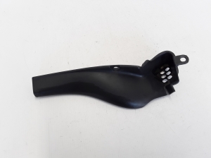 Opel Vivaro A (2001–2014) Windlaufverkleidung (Scheibenwischerabdeckung) 7700312794 - 2