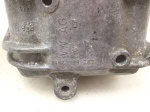  Engine cushion 