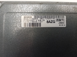 Ford Focus (2004–2011) Engine control unit 5M5112A650HG - 2