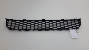 TOYOTA Corola Verso R1 (2004–2009) Front bumper lower grille 531120F020 - 3