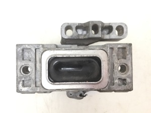  Engine cushion 