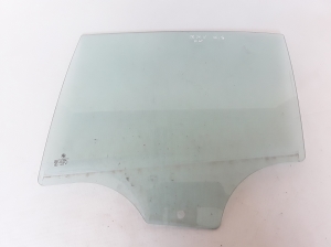 Rear side door glass - 51357182117