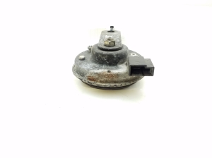 TOYOTA Yaris (2011–2020) Horn 865200D050 - 2