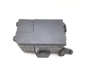 Volkswagen Touran I (2003–2010) Battery cover 1K0915336 - 4