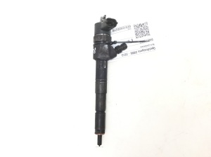  Fuel injector 