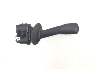 BMW 5 SERIES E39 (1995–2004) Blinkerschalter 8352172 - 2