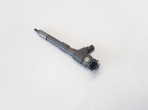 Dacia Dokker (2012–2017) Fuel injector 8201108033 - 3