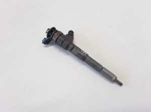   Fuel injector  - 8201108033 