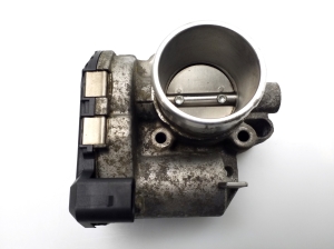 Accelerator valve - 8A6G9F991AC