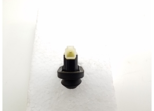 TOYOTA Land Cruiser 200 (2007–2026) Cits slēdzis 8423153010 - 2