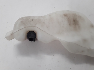 Dacia Dokker (2012–2017) Front washer fluid reservoir 289106925R - 3