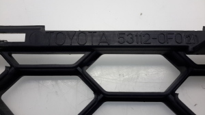 TOYOTA Corola Verso R1 (2004–2009) Front bumper lower grille 531120F020 - 2