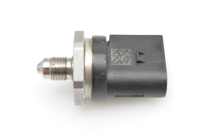  High pressure fuel line sensor 