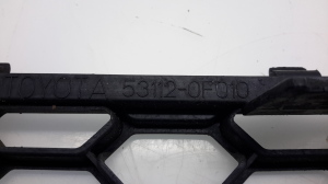TOYOTA Corola Verso R1 (2004–2009) Front bumper lower grille 531120F010 - 2