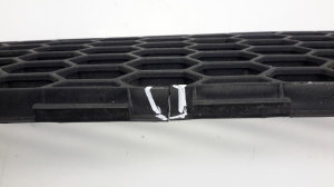 TOYOTA Corola Verso R1 (2004–2009) Front bumper lower grille 531120F010 - 4