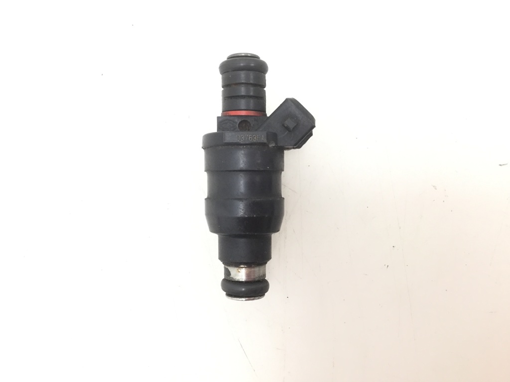 BMW 7 Series E38 (1994-2001) Fuel Injector 1747406 21329088
