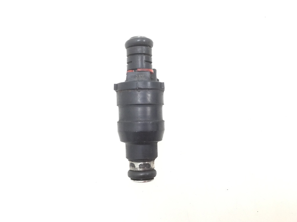BMW 7 Series E38 (1994-2001) Fuel Injector 1747406 21329070