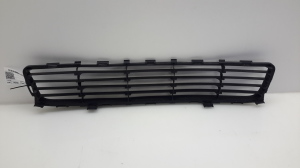  Front bumper lower grille 