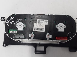 RENAULT Vel Satis (2002–2009) Instrument cluster 8200013676 - 4