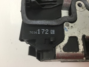 BMW 5 SERIES E60 (2003–2010) Rear side door lock 7036172 - 3