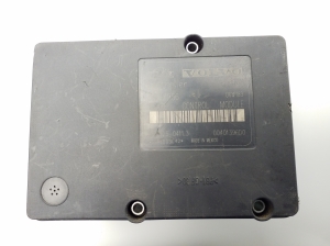 VOLVO S60 I (2000–2009) ABS unit 30714956 - 4