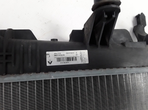  Cooling radiator 