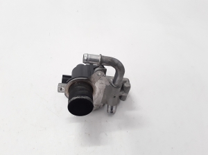  EGR valve 