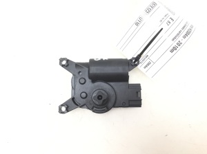 Opel Astra H (2004–2010) Stellmotor Heizungsklappe 3093691 - 3