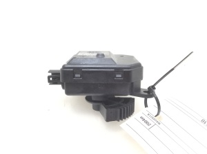 Opel Astra H (2004–2010) Heater flap actuator 52497184 - 3