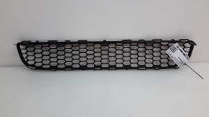 TOYOTA Corola Verso R1 (2004–2009) Front bumper lower grille 531120F010 - 2