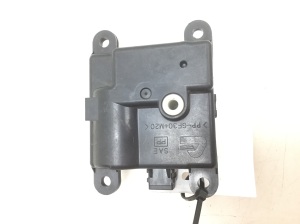 Salongi soojenduse klapi mootor - 3K01030840