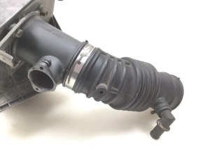 NISSAN Almera Tino V10 (2000–2006) Luftfiltergehäuse - 2