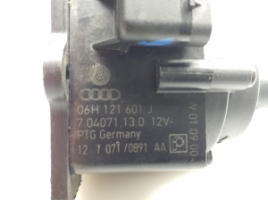 AUDI A4 B8 (2007–2016) Auxiliary water pump 06H121601J - 3