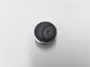   Armatuurlaua ventilatsioonivõred  - 687608041R 