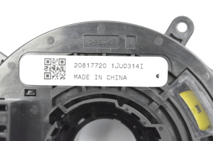 Opel Astra J (2009–2017) Rooli airbagi lint 20817720 - 2