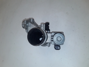  EGR valve 